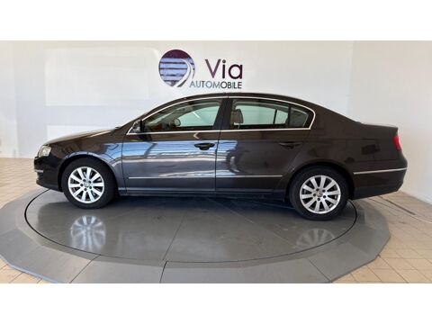 Passat 2.0 TDI 140 ch Confortline / ATTELAGE / SUIVI FACTURES / SE 2009 occasion 17600 Saujon