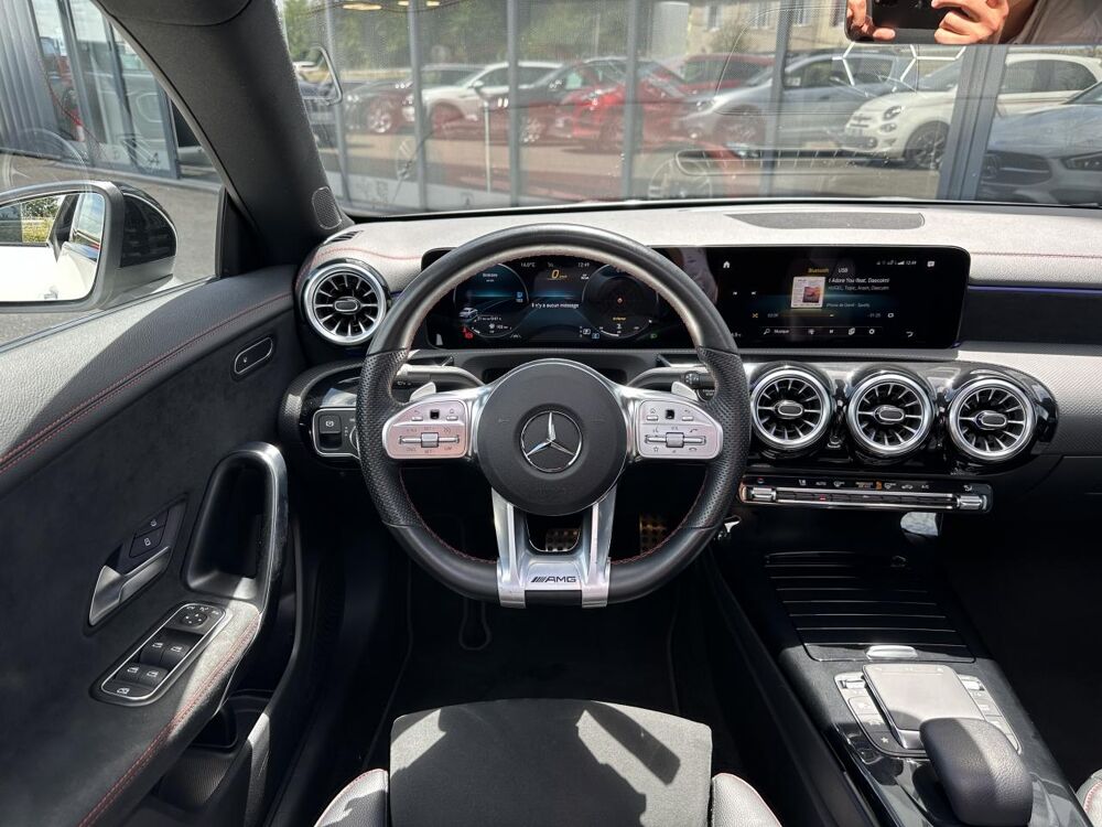 Classe CLA 200D 150CH BV 8G-DCT AMG LINE TOIT OUVRANT/SIEGES CHAUFFANTS 2023 occasion 33450 Montussan