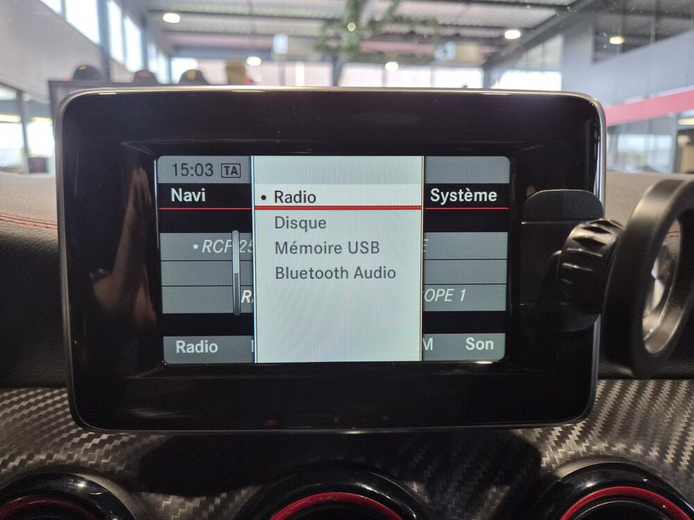 Classe A A 250 AMG - TOIT OUVRANT - CAMERA DE RECUL 2015 occasion 25300 Pontarlier