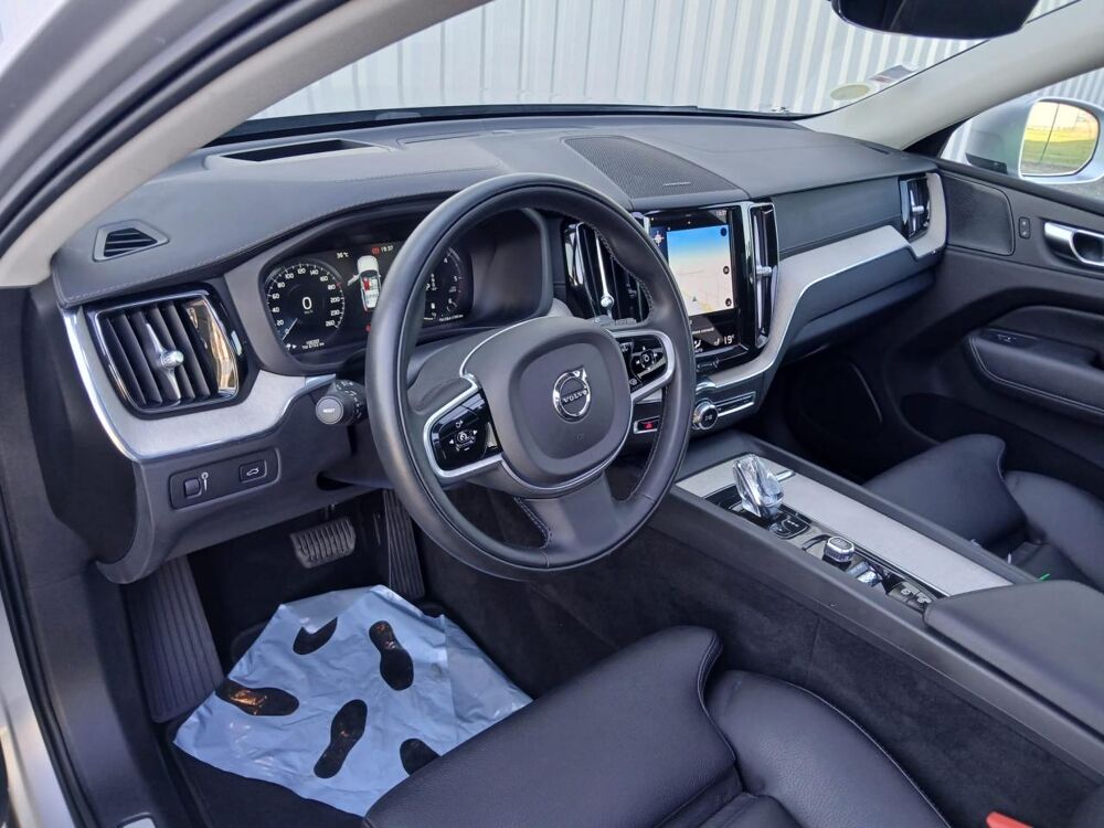 XC60 B4 Micro-Hybride Diesel / 197 Ch / BVA Geartronic / Finitio 2021 occasion 50640 Le Teilleul