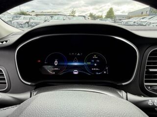 M&eacute;gane IV EVOLUTION 1.6 E-TECH PLUG-IN HYBRIDE 160ch 2023 occasion 44700 Orvault