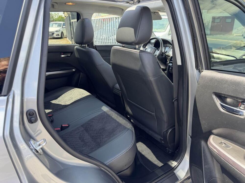Vitara 1.0 Boosterjet Privil&egrave;ge gps + clim + camera AR 2019 occasion 19100 Brive-la-Gaillarde