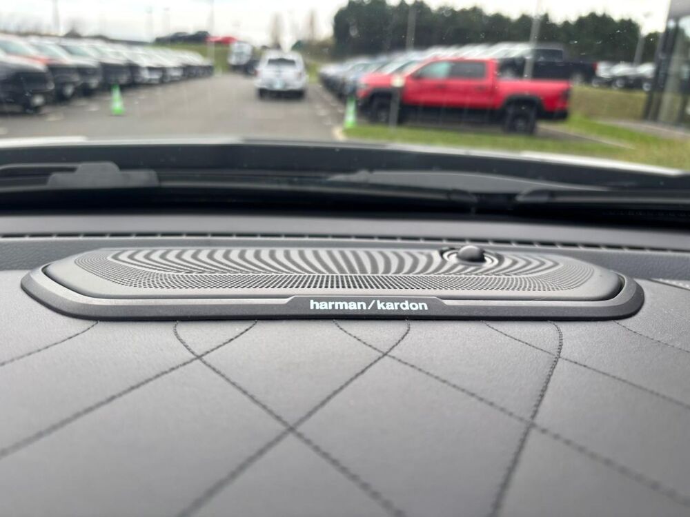RAM 1500 CREW LIMITED NIGHT EDITION BOX HAYON MULTI 2025 occasion 91830 Le Coudray-Montceaux