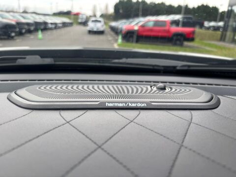 RAM 1500 CREW LIMITED NIGHT EDITION BOX HAYON MULTI 2025 occasion 91830 Le Coudray-Montceaux
