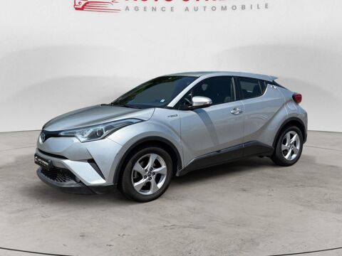 Toyota Divers Hybride 122h - BV e-CVT Dynamic PHASE 1 2017 occasion Aubagne 13400