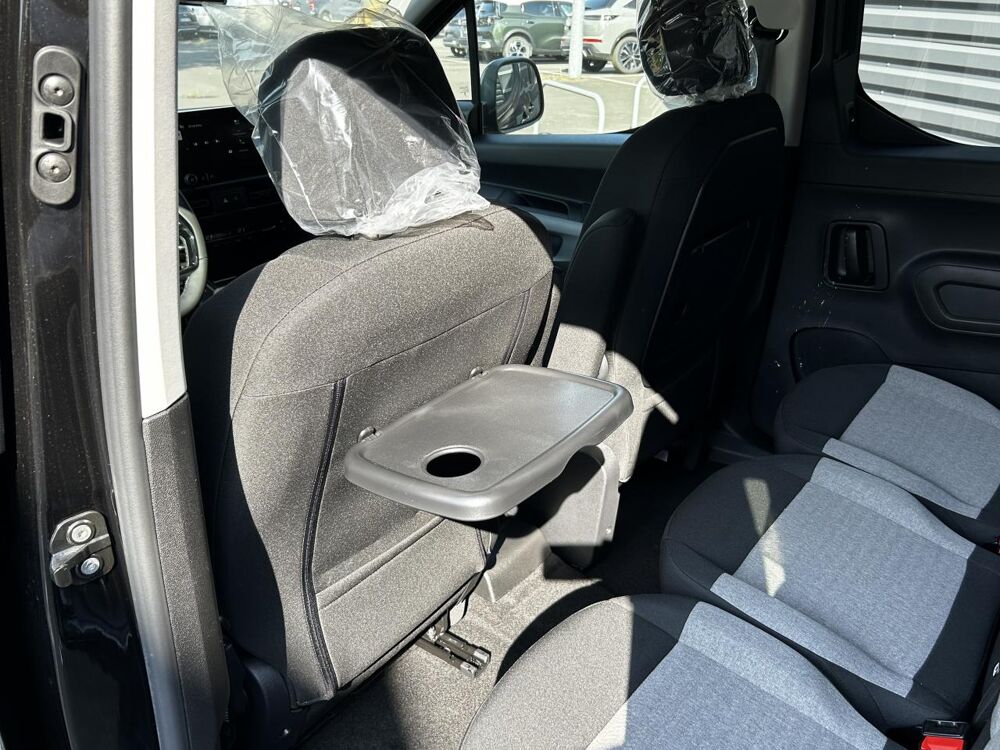 Berlingo M // N1 BlueHDi 130 Plus EAT8 5pl  CarPlay  JA16Noir  Rad 2026 occasion 34190 Ganges