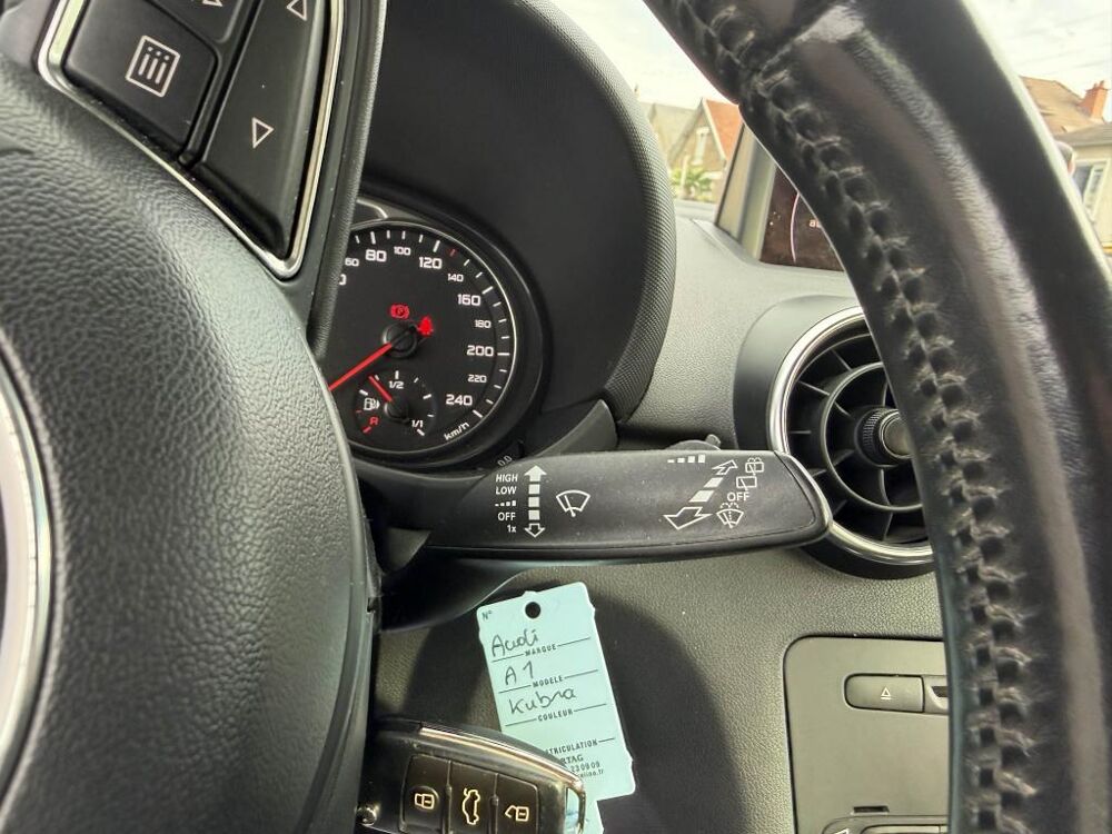 A1 1.6 TDi DPF - 90 S&S Ambiente + clim 2013 occasion 19100 Brive-la-Gaillarde