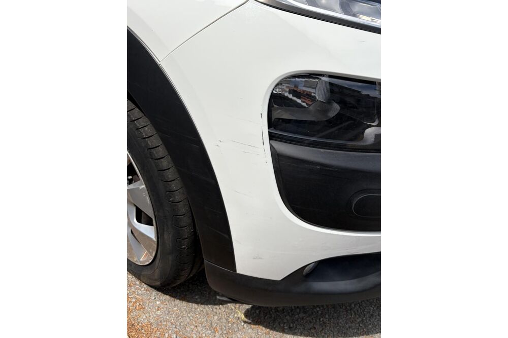 C4 cactus 1.2 82 Live 2018 occasion 78760 Jouars-Pontchartrain