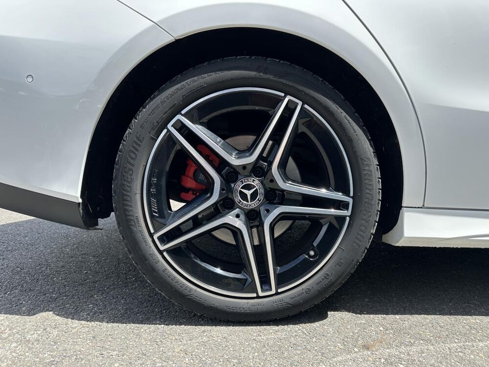 Classe CLA 200D 150CH BV 8G-DCT AMG LINE TOIT OUVRANT/SIEGES CHAUFFANTS 2023 occasion 33450 Montussan