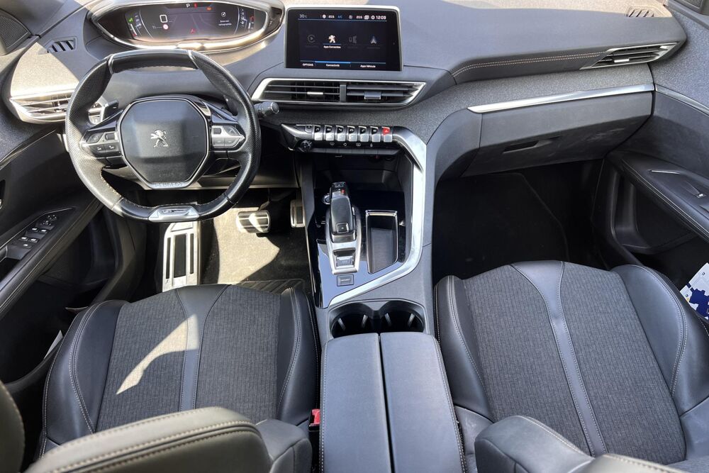 3008 1.6 180 - EAT8 GT Line toit ouvrant entretien Peugeot 2018 occasion 78760 Jouars-Pontchartrain