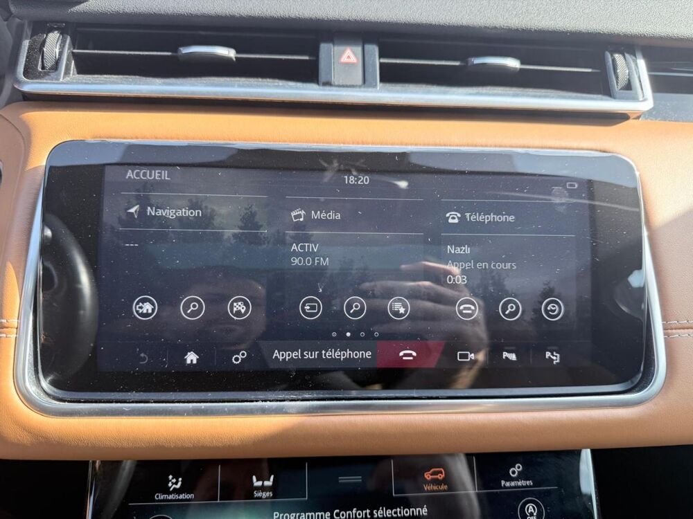 Range rover velar 3.0 D300 300 HSE R-DYNAMIC 4WD BVA DISTRIB/PANO/MERIDIAN/CUI 2017 occasion 42170 Saint-Just-Saint-Rambert