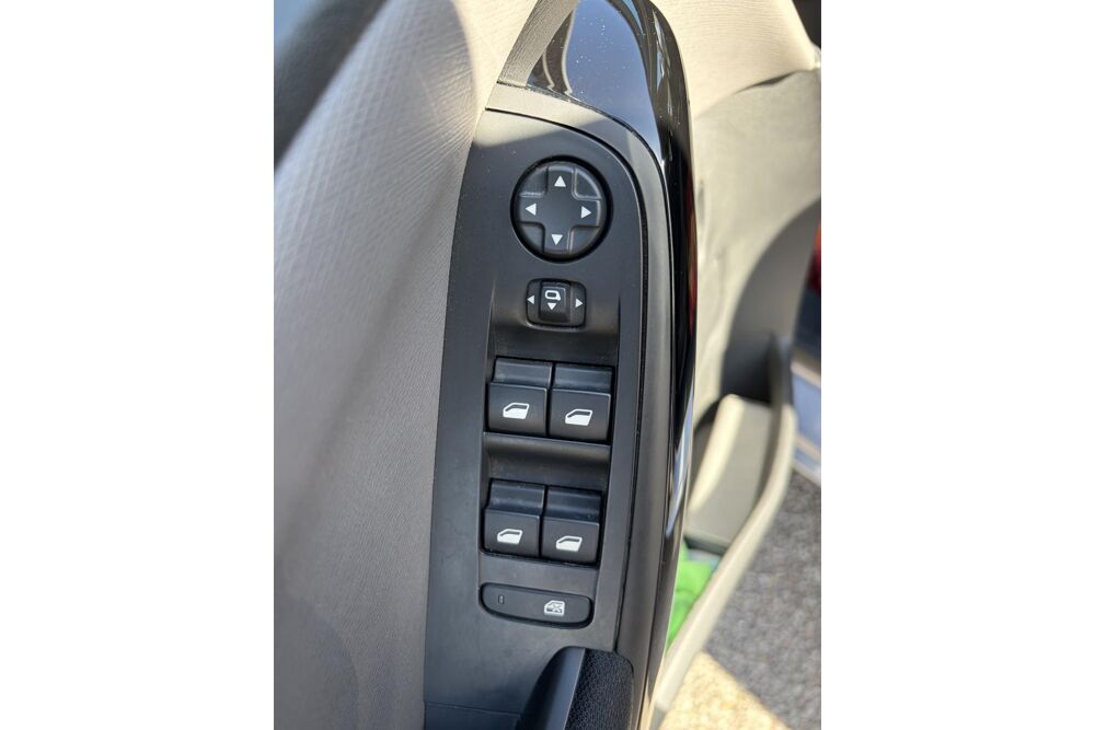 Grand C4 Spacetourer 1.5 - 130 Feel - 7 PLACES - CARPLAY 2020 occasion 78760 Jouars-Pontchartrain
