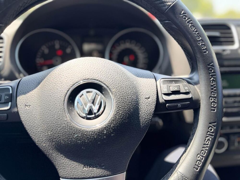 Golf CONFORTLINE 1.6 TDI 105CH - RADARS - REGULATEUR - BLUETOOTH 2012 occasion 13760 Saint-Cannat