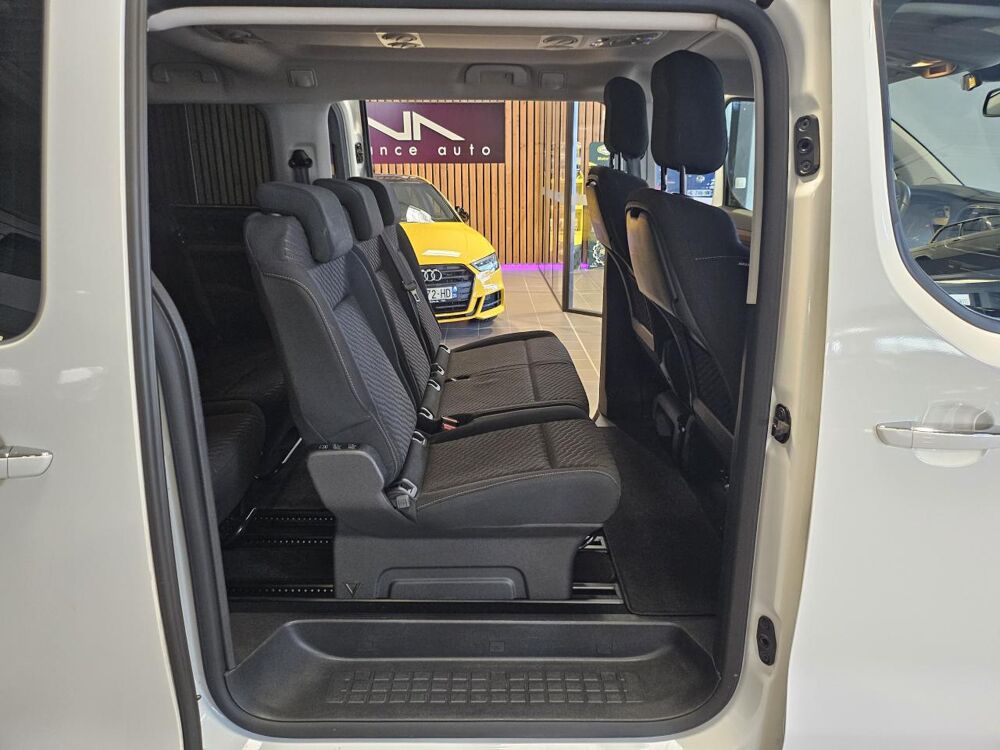 Proace city 2.0 150 D-4D MEDIUM EXECUTIVE 8PL 2019 occasion 26000 Valence