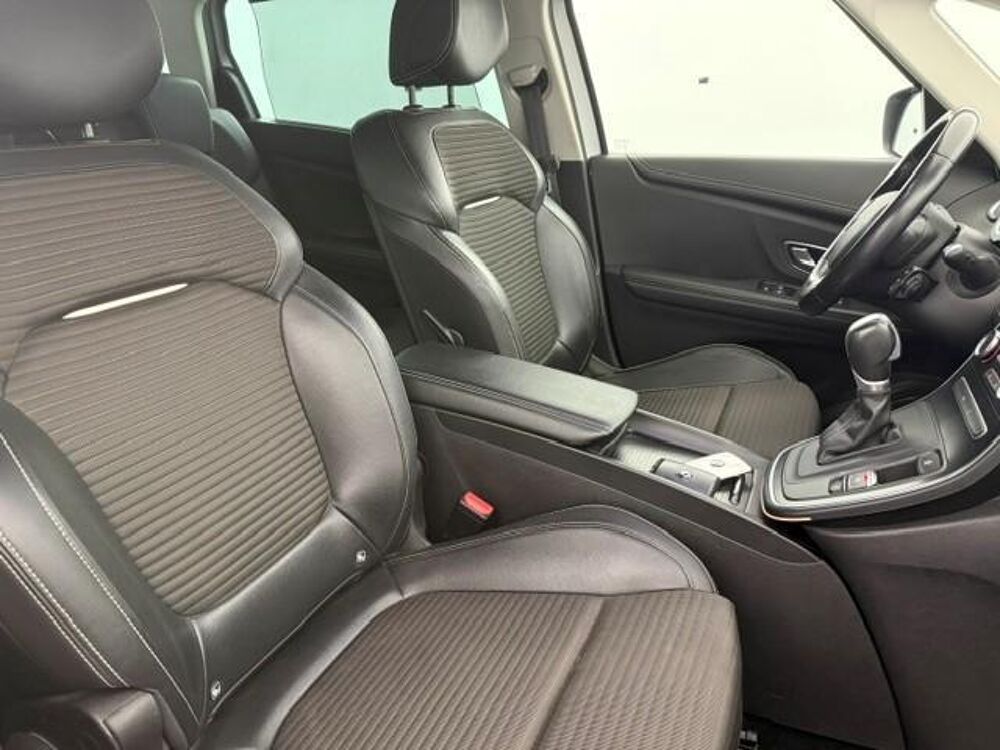 Grand scenic IV Grand Scenic Blue dCi 120 EDC Intens occasion 17130 Montendre