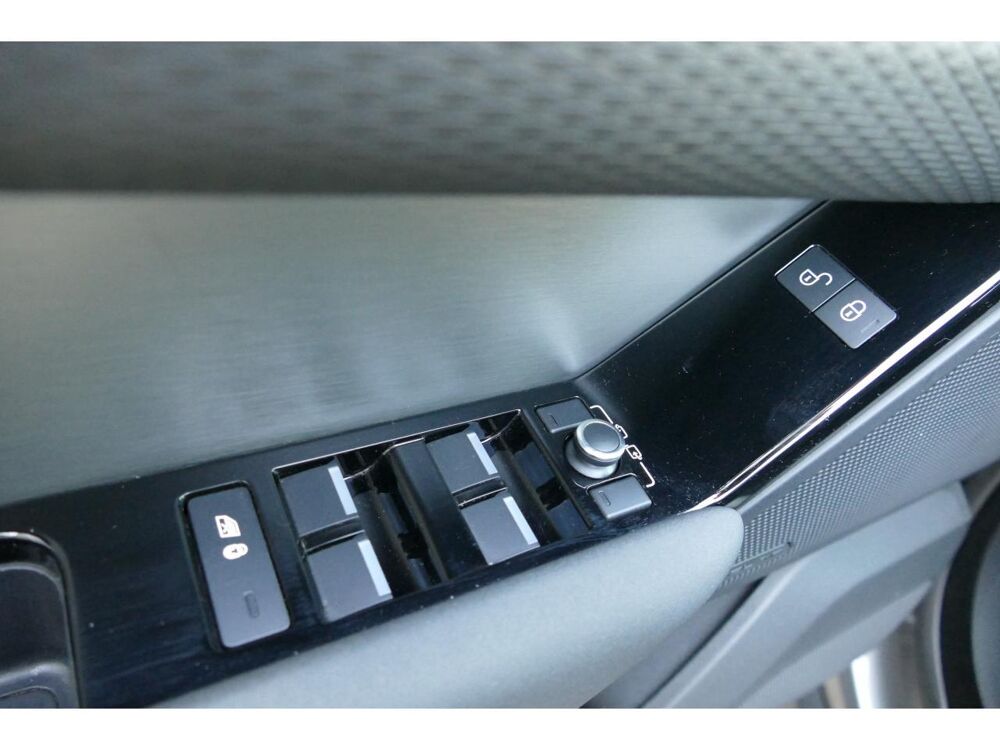 Range rover velar 2.0 D240 R-Dynamic BVA8 2017 occasion 06550 La Roquette-sur-Siagne