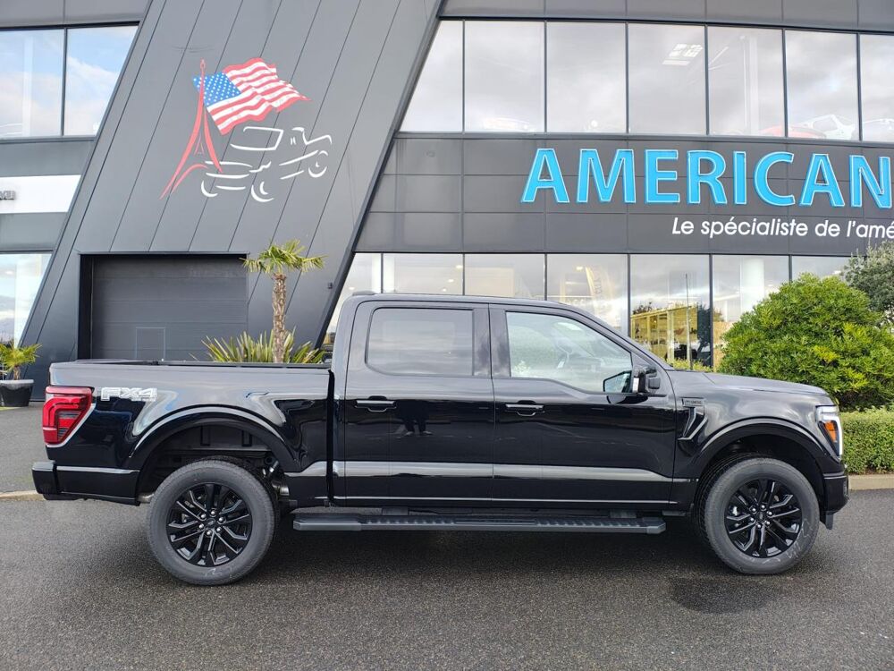 Divers Supercrew LARIAT Black Package V8 5.0L 2025 occasion 91830 Le Coudray-Montceaux