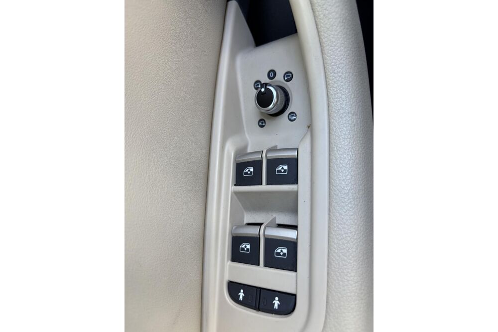 A4 Audi Avant 2.0 TDI 190 Quattro S tronic 7 Toit ouvrant Cam&eacute;r 2016 occasion 78760 Jouars-Pontchartrain