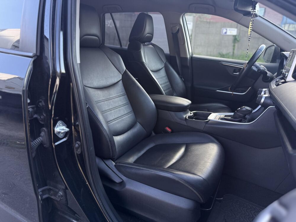 RAV 4 Hybride 4x2 - BV CVT Dynamic Business SUIVI TOYOTA 2021 occasion 94360 Bry-sur-Marne