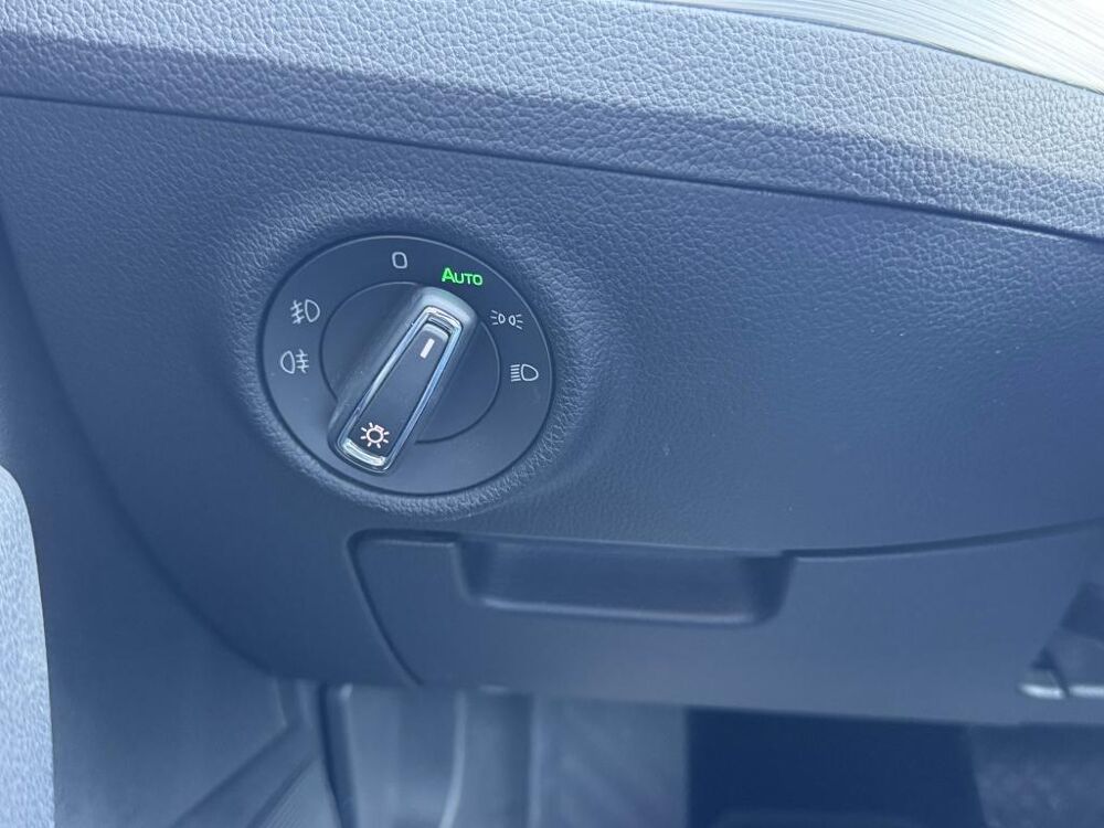 Superb BUSINESS TSI PHEV 218 DSG BREAK 2021 occasion 44700 Orvault