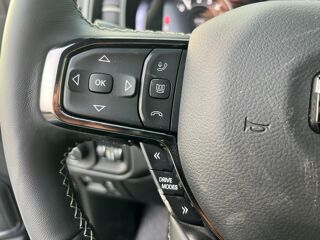 RAM 1500 CREW LIMITED NIGHT EDITION BOX HAYON MULTI 2026 occasion 91830 Le Coudray-Montceaux