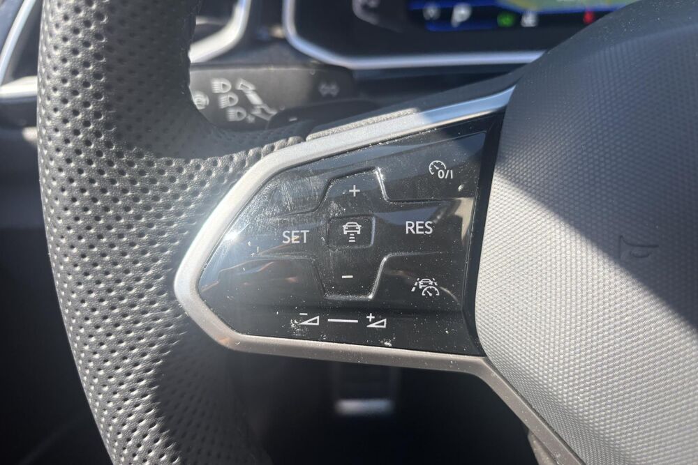 T-ROC 1.5 TSI 150 R-Line - CarPlay - Sieges & Volant Chauffants 2022 occasion 78760 Jouars-Pontchartrain