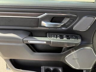 RAM 1500 CREW LAIE SPORT NIGHT EDITION AIR BOX HAYON MULTI 2025 occasion 91830 Le Coudray-Montceaux