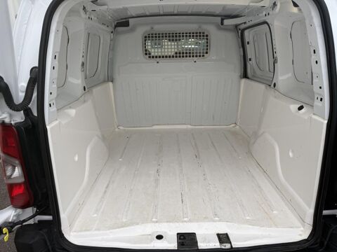 Partner Standard 1000KG 1.5 BlueHDi S&S - 130 III FOURGON Fourgon G 2020 occasion 71880 Ch&acirc;tenoy-le-Royal