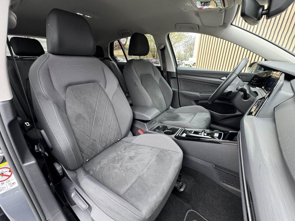 Golf 1.4 eHybrid OPF - 204 - BV DSG 6 VIII BERLINE Style 2024 occasion 77185 Lognes