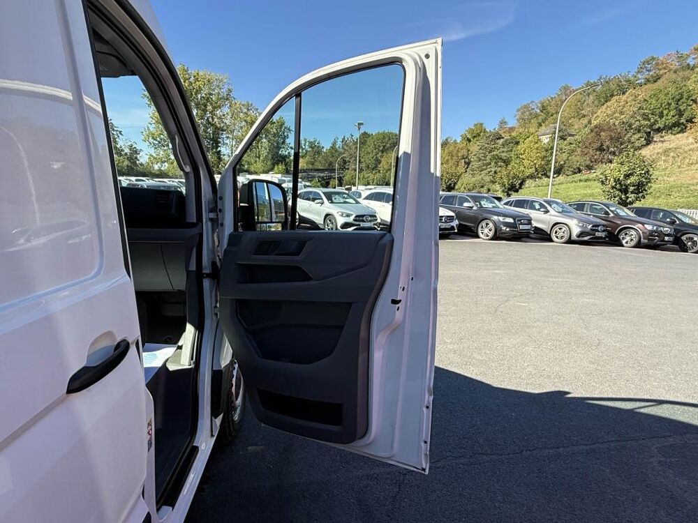 Crafter L3H3 2.0 TDI - 140 FOURGON Van Business TVA RECUPERABLE + GP 2022 occasion 19100 Brive-la-Gaillarde