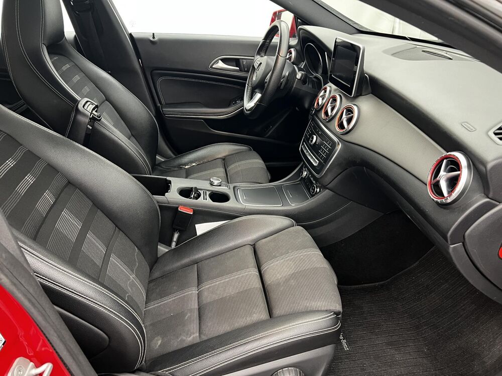 Classe CLA 200 7G-DCT 156 ch Sensation PHASE 2 2017 occasion 33130 B&egrave;gles