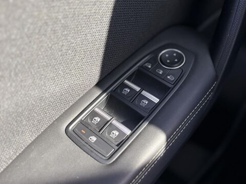 Symbioz E-Tech Full Hybrid 145 Iconic avec Cam&eacute;ra 360&deg;, et Hayon mai 2025 occasion 35300 Foug&egrave;res
