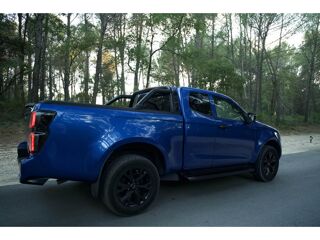 D-MAX 1.9 D 4x4 163CH SPACE CABINE N 60 FF - TVA RECUP - CAMERA - 2024 occasion 13760 Saint-Cannat