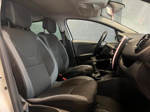 Clio IV 1.5 DCI 90CH - FINITION LIMITED - GARANTIE 6 MOIS MINIM 2016 occasion 33700 M&eacute;rignac