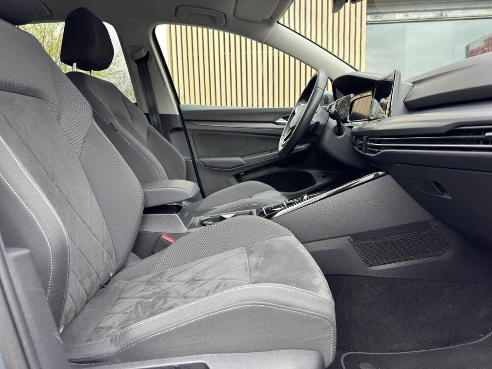 Golf 1.4 eHybrid OPF - 204 - BV DSG 6 VIII BERLINE Style 2024 occasion 77185 Lognes