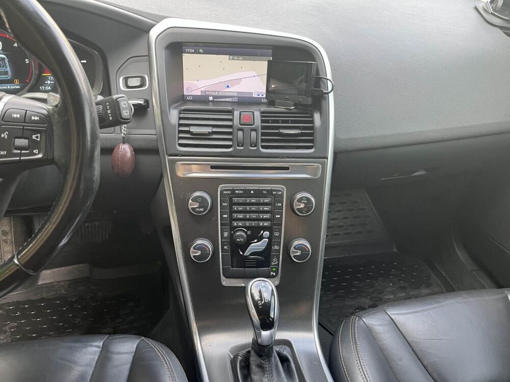 XC60 D4 AWD 163CH - 1ERE MAIN - ETAT IRREPROCHABLE - FULL ENTRET 2013 occasion 13760 Saint-Cannat