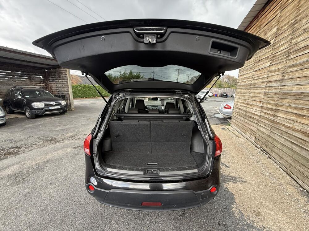 Qashqai +2 2.0 dCi FAP - 103 +2 Connect Edition PHASE 1 2009 occasion 19100 Brive-la-Gaillarde
