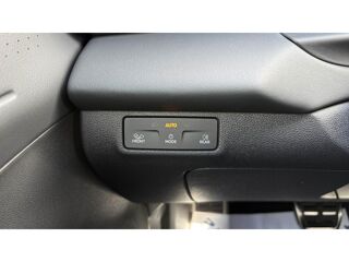 T-ROC 1.5 eTSI 150 DSG R-Line +ATTELAGE+IQ LIGHT+HARMAN KARDON+T.O 2026 occasion 81580 Soual