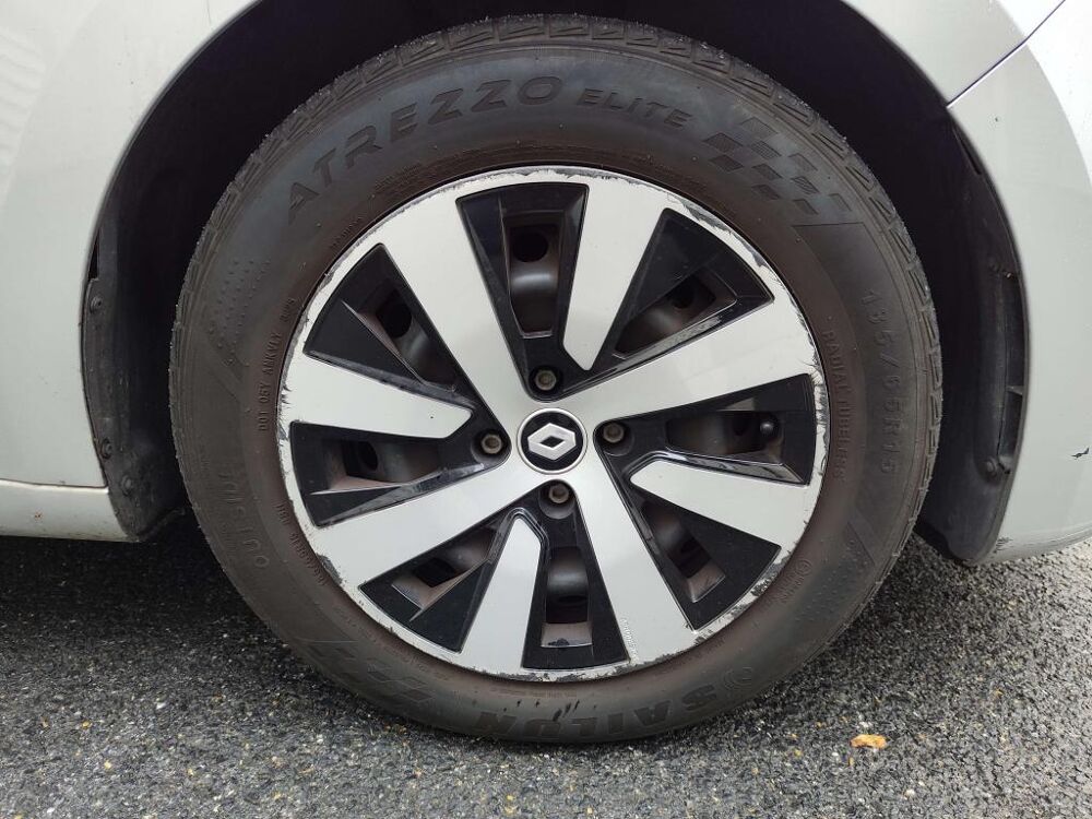 Clio 1.6 E-Tech Hybride - 145CV - BVA - multi-modes - Evolution 2022 occasion 77185 Lognes