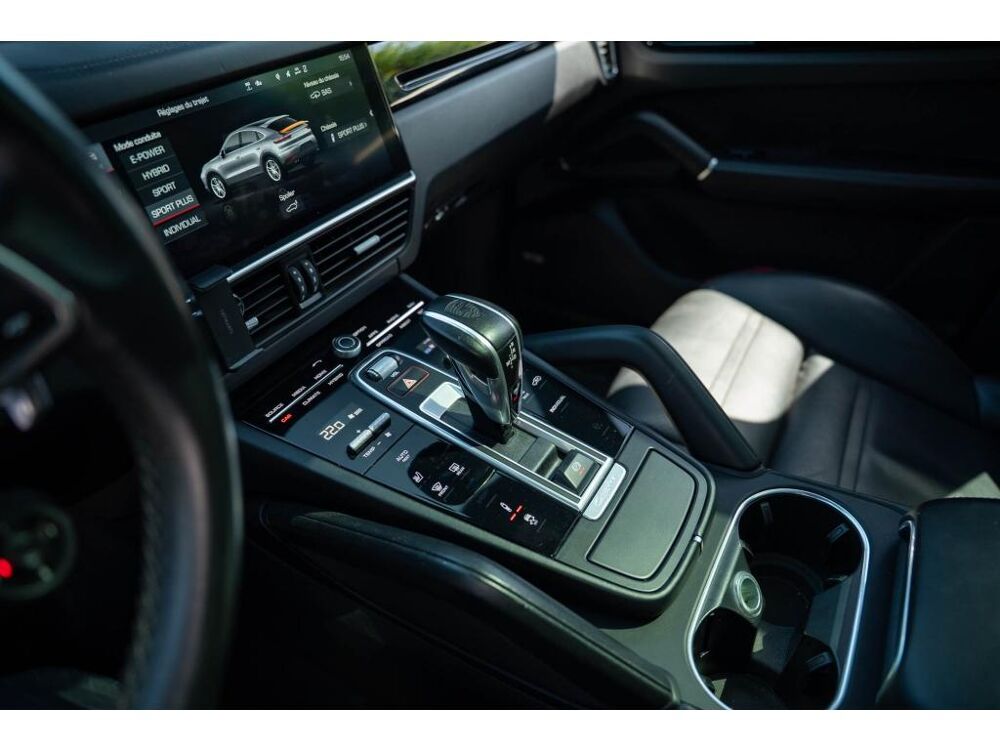 Cayenne COUPE E-HYBRID - 3.0i V6 - 340ch - PDLS PLUS - CAM 360 - TOI 2019 occasion 13760 Saint-Cannat