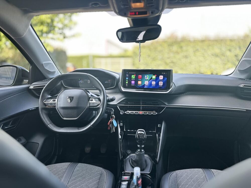 208 ALLURE 100CH - CARPLAY SANS FIL - NOIR 2024 occasion 13760 Saint-Cannat