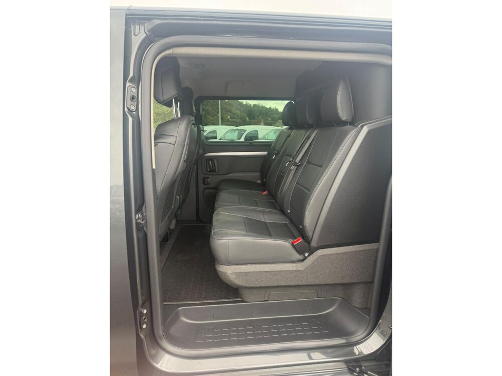 Jumpy M CABINE APPROFONDIE 2.2 180 EAT8 5 Places avec Pack Luxe 2026 occasion 35300 Foug&egrave;res