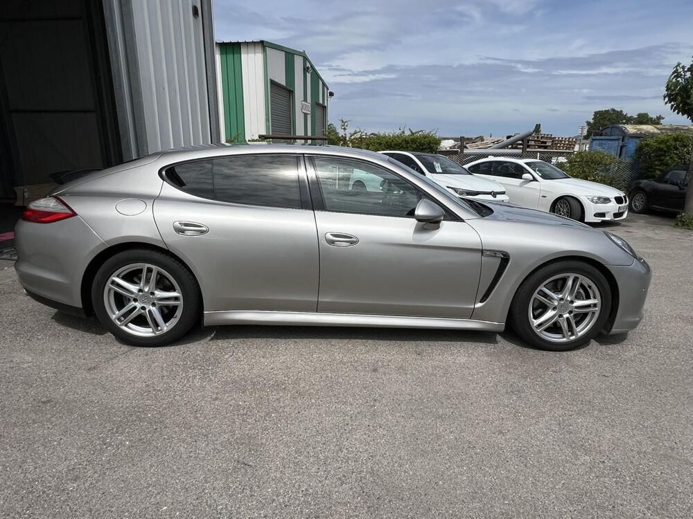 Panamera V6 TDI 250 TIPTRONIC - SUIVI PORSCHE - BOSE - TOIT OUVRANT 2011 occasion 13760 Saint-Cannat