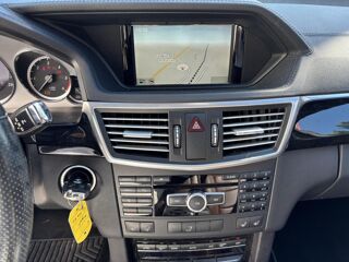 Classe E E 300 cdi BlueTEC Hybrid - BVA 7G-Tronic Plus BERLINE - BM 2012 occasion 83490 Le Muy