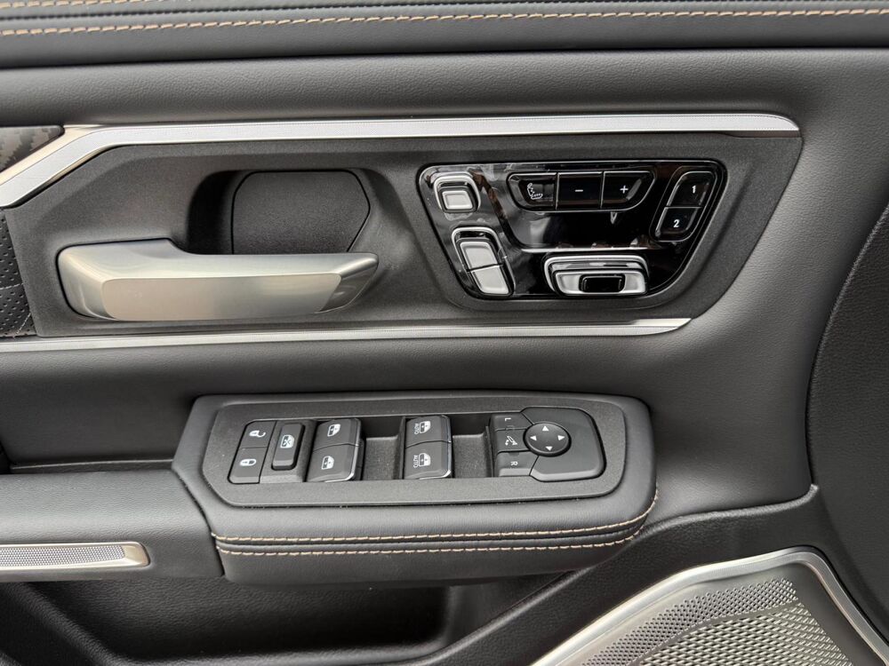 RAM 1500 CREW TUNGSTEN AIR BOX HAYON MULTI 2026 occasion 91830 Le Coudray-Montceaux