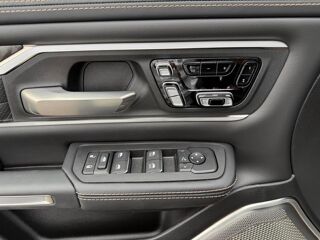 RAM 1500 CREW TUNGSTEN AIR BOX HAYON MULTI 2026 occasion 91830 Le Coudray-Montceaux