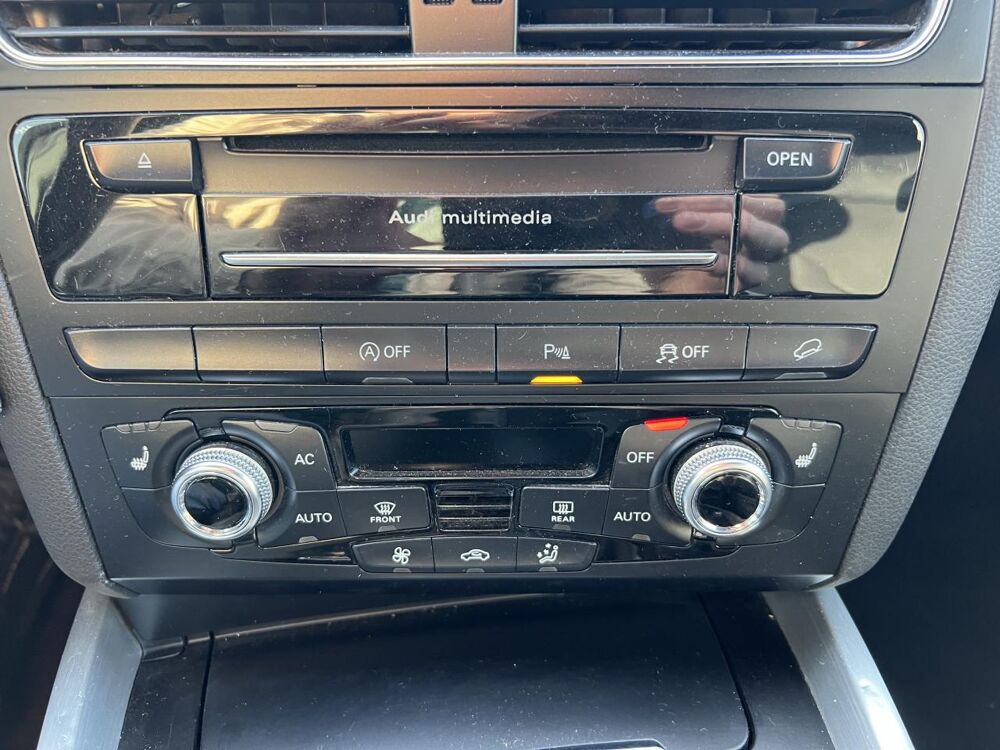 Q5 Quattro 2.0 TDI 177 S-tronic S-Line Carplay Attelage (Suivi 2013 occasion 49070 Beaucouz&eacute;