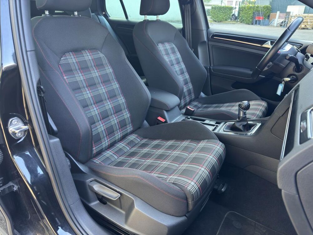 Golf 2.0 16V TSI BlueMotion - 230 VII BERLINE GTI Performance 2017 occasion 77185 Lognes
