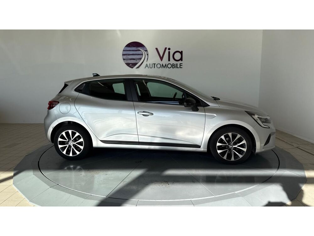Clio 1.0 Tce - 90 ch V Equilibre / CARPLAY / SUIVI FACTURES / CLI 2023 occasion 17600 Saujon
