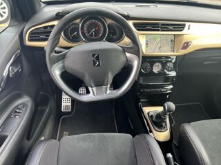 DS3 1.6 THP 208 CV 16V Performance Black Special 2016 occasion 49070 Beaucouz&eacute;